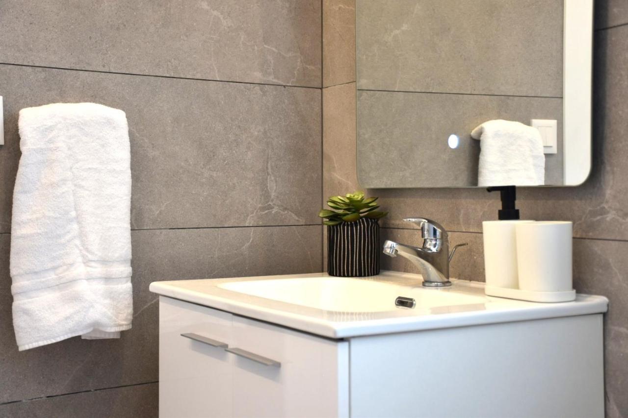 Myflats Deluxe Seafront Apartment Arenales del Sol Luaran gambar